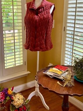 Get ready for Fall!  Bagatelle’s Quilted Vest will help!